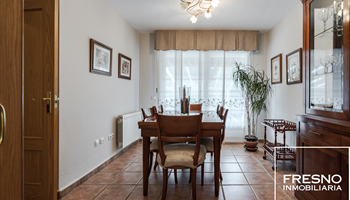 8.Cobeña, pareado, salón (2).jpg